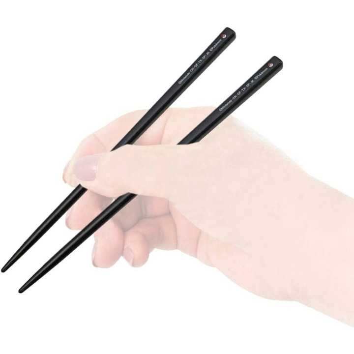 Juego de palillos y estuche de Pokémon Pokeball | Cookingsan.com