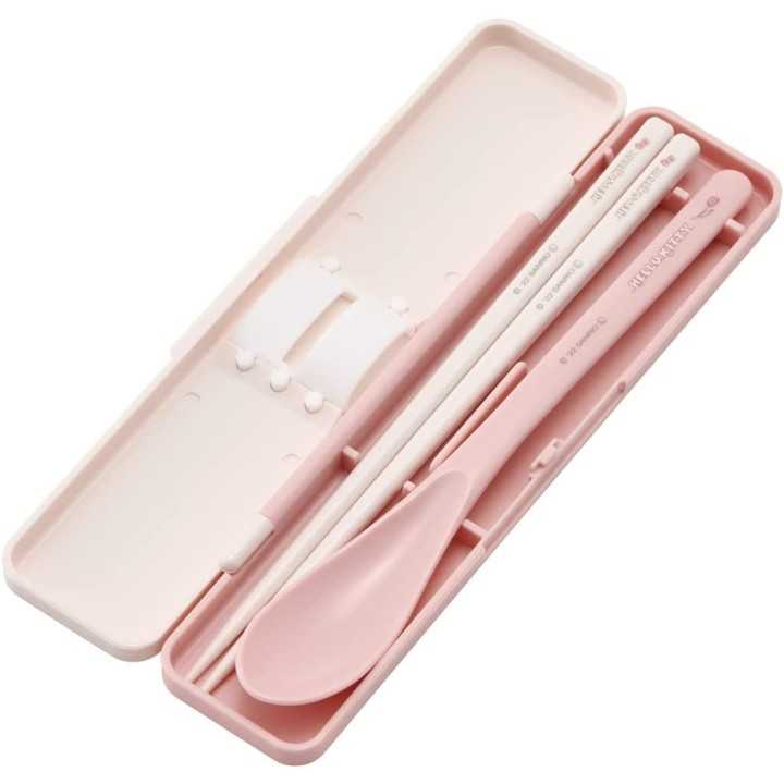 Skater - Set di cucchiaio e bacchette Hello Kitty | Cookingsan.com