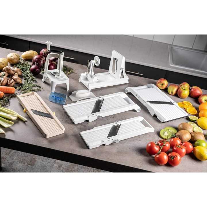 Benriner CBV04 Multifunctional Vegetable Slicer Japanese…